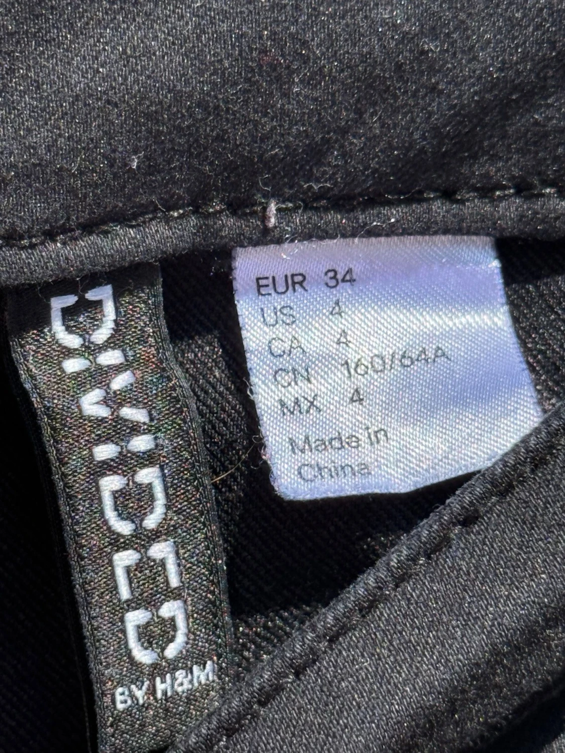 Svarta skinny jeans från H&M Divided (XS) - 1
