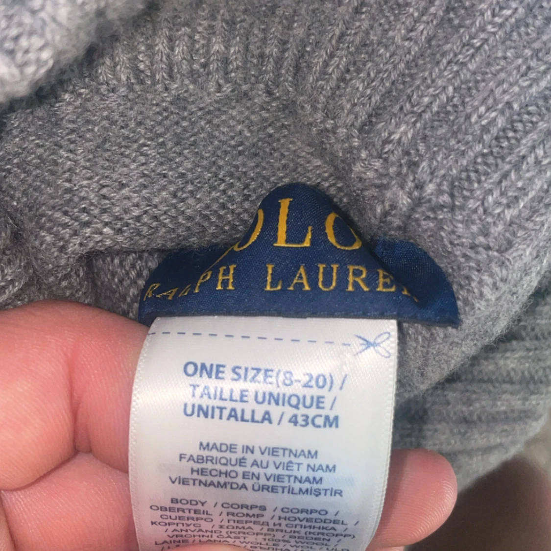 Grå stickad mössa från Polo Ralph Lauren - 1