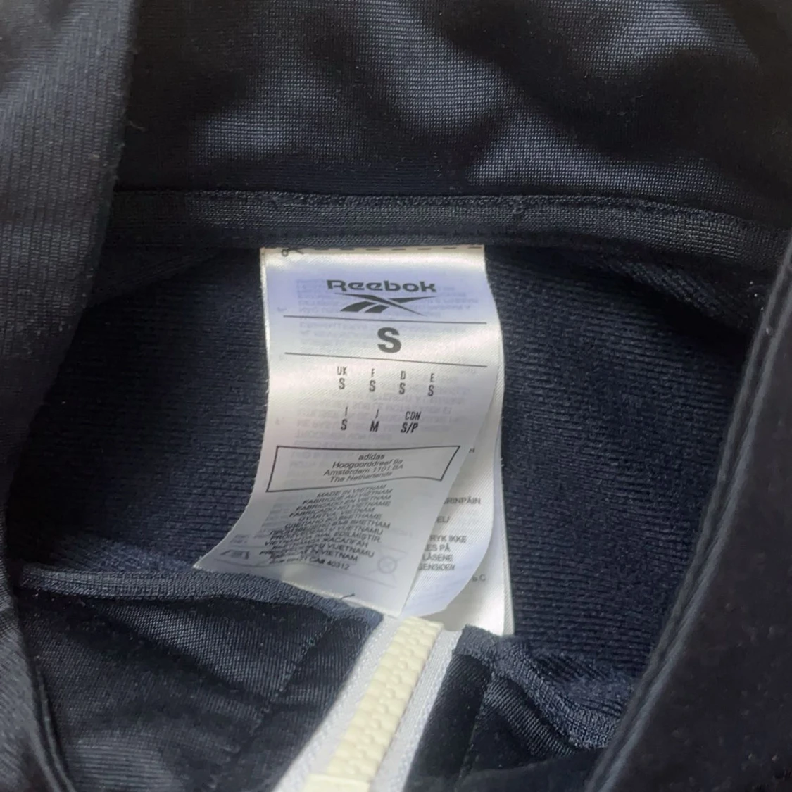 Blå träningsjacka från Reebok - 1