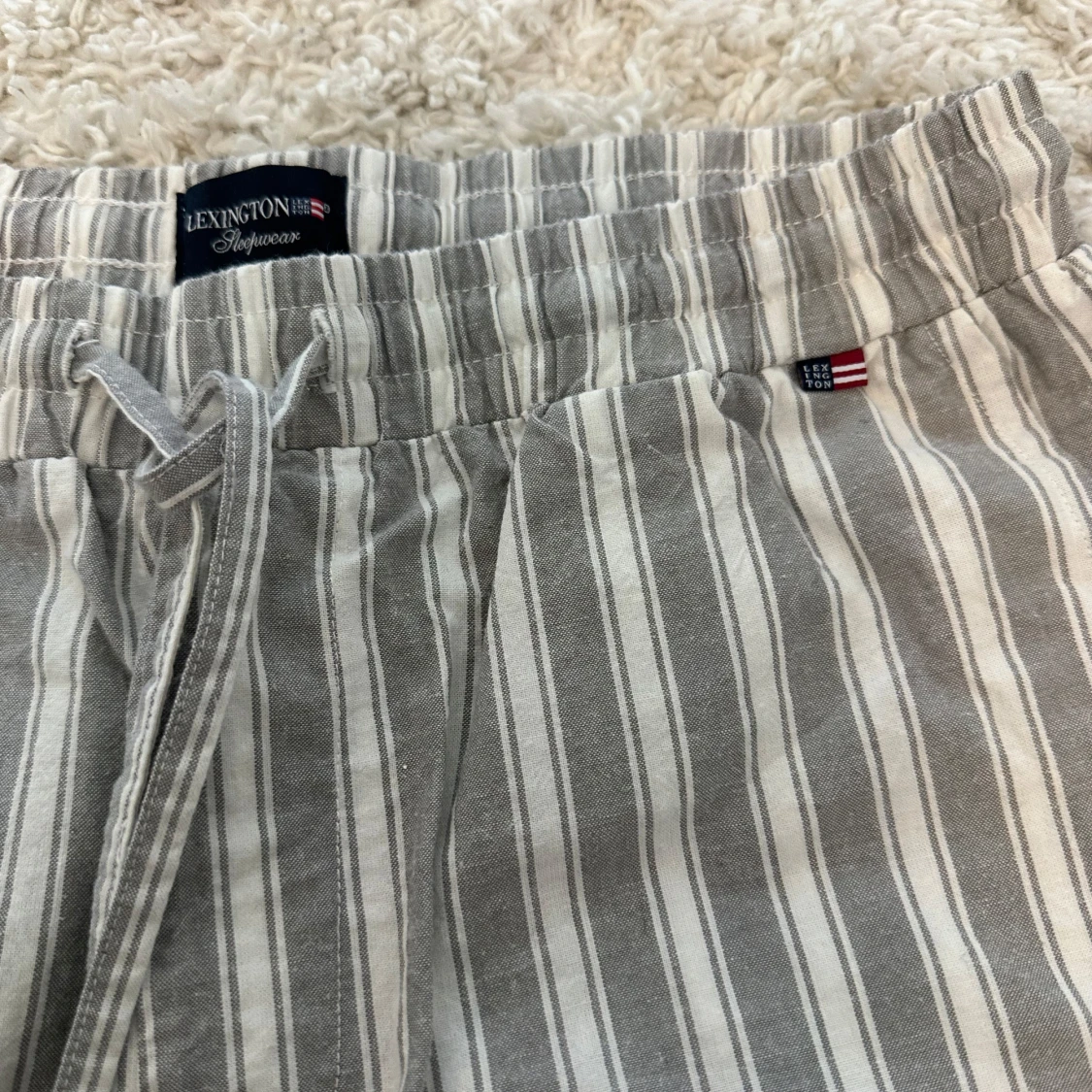 Randiga linnebyxor från Lexington - 2