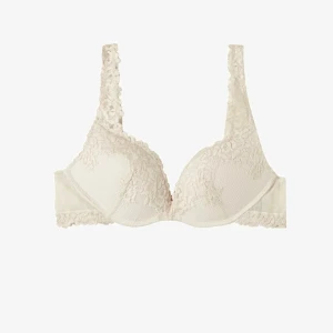 Intimissimi bh - Säljer en bh från intimissmi som jag inte använder längre💞💓