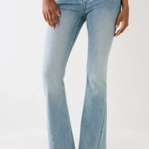 True religon jeans! W22-W23 - !!!S Ö K E R!!!  söker true religon jeans helst W22, men W23 funkar också bra!!💓 Skriv gärna om ni har🥰