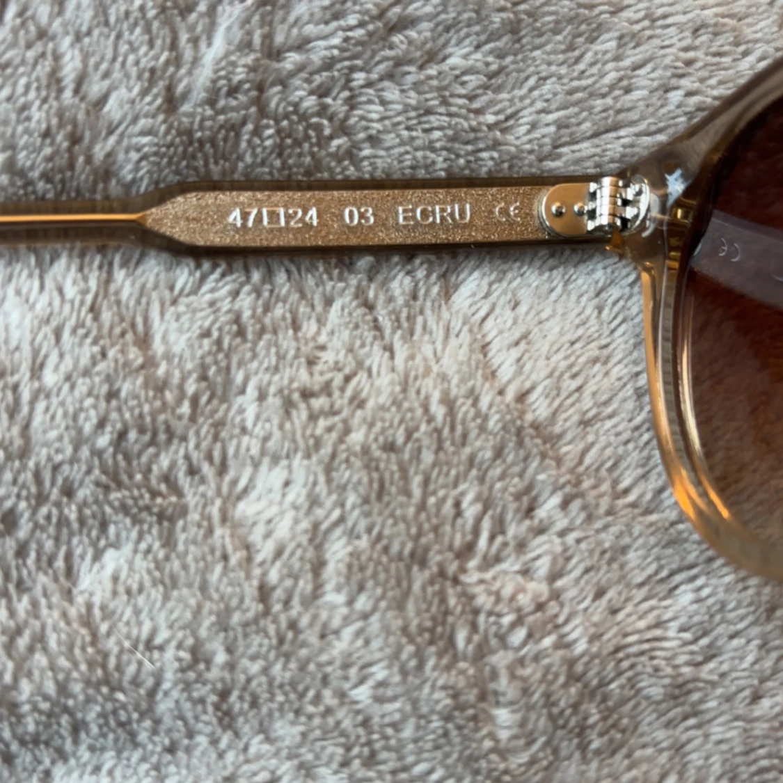 Beige solglasögon från Chimi - 1