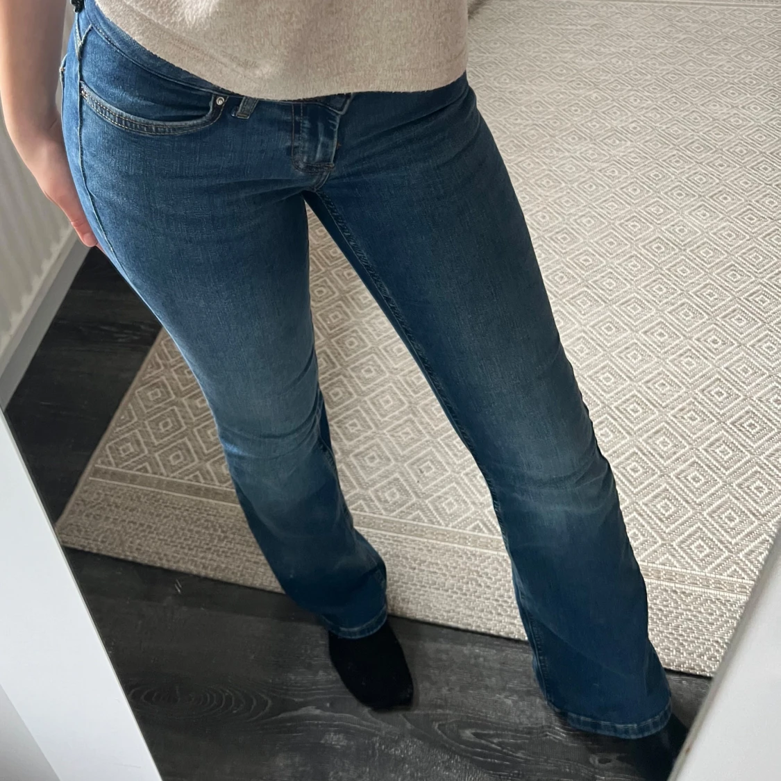Blå bootcut jeans - 1