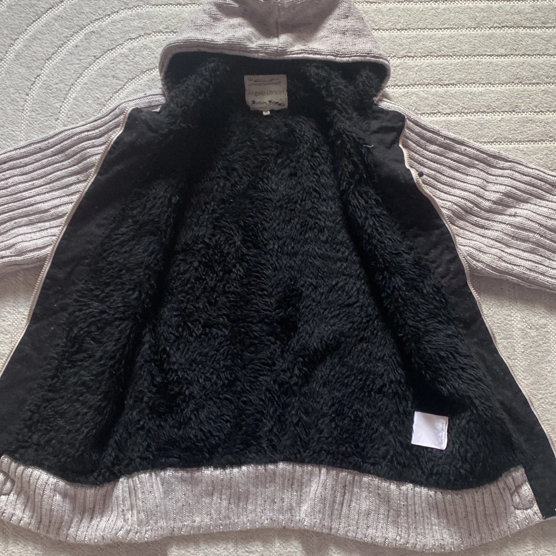 Ljusgrå stickad hoodie från Angelo Litrico - 1