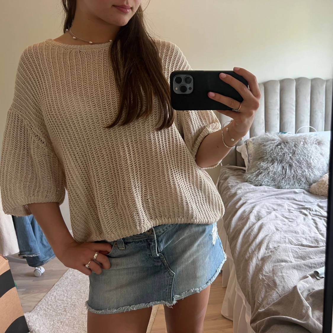 Beige stickad tröja 