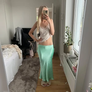 Långkjol - Så himla cool! Knappt använd