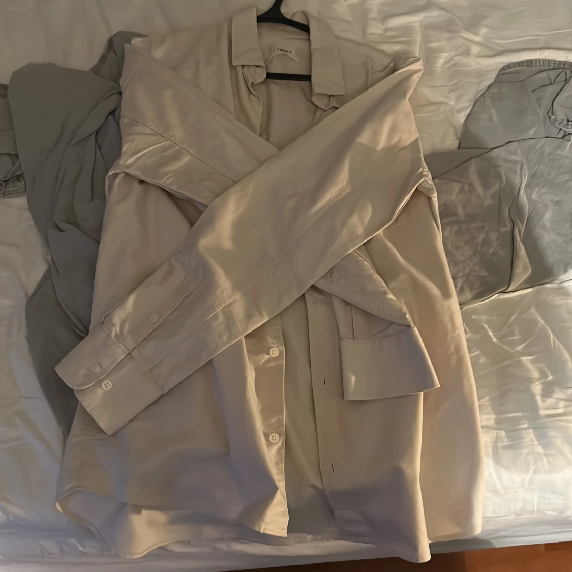 Beige overshirt från Filippa K - 1