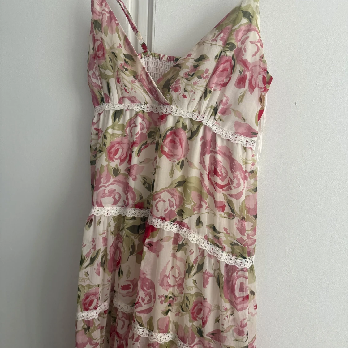 Blommig långklänning  - 1