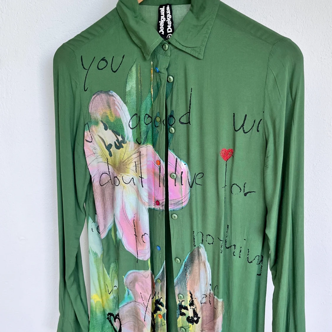 Grön skjorta med blommor från Desigual