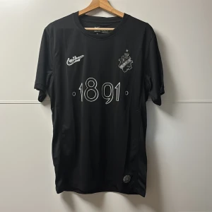 AIK fotbollströja svart - Helt oanvänd replika. Storlek M
