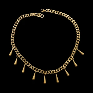 Handgjort halsband  - 💛Mycket vackert halsband med droppform.Kedjans  tjocklek -7mm. Rostfritt stål. Droppformade hängen -15mm. Längd-40cm