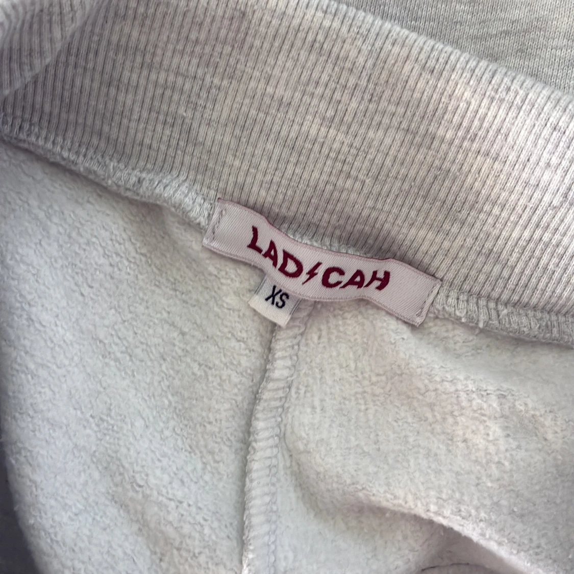 Grå mjukisbyxor LADICAH med stjärna XS - 3