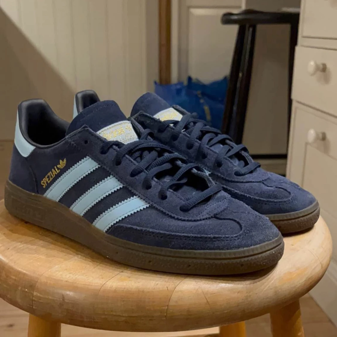 Adidas Spezial sneakers marinblå mocka