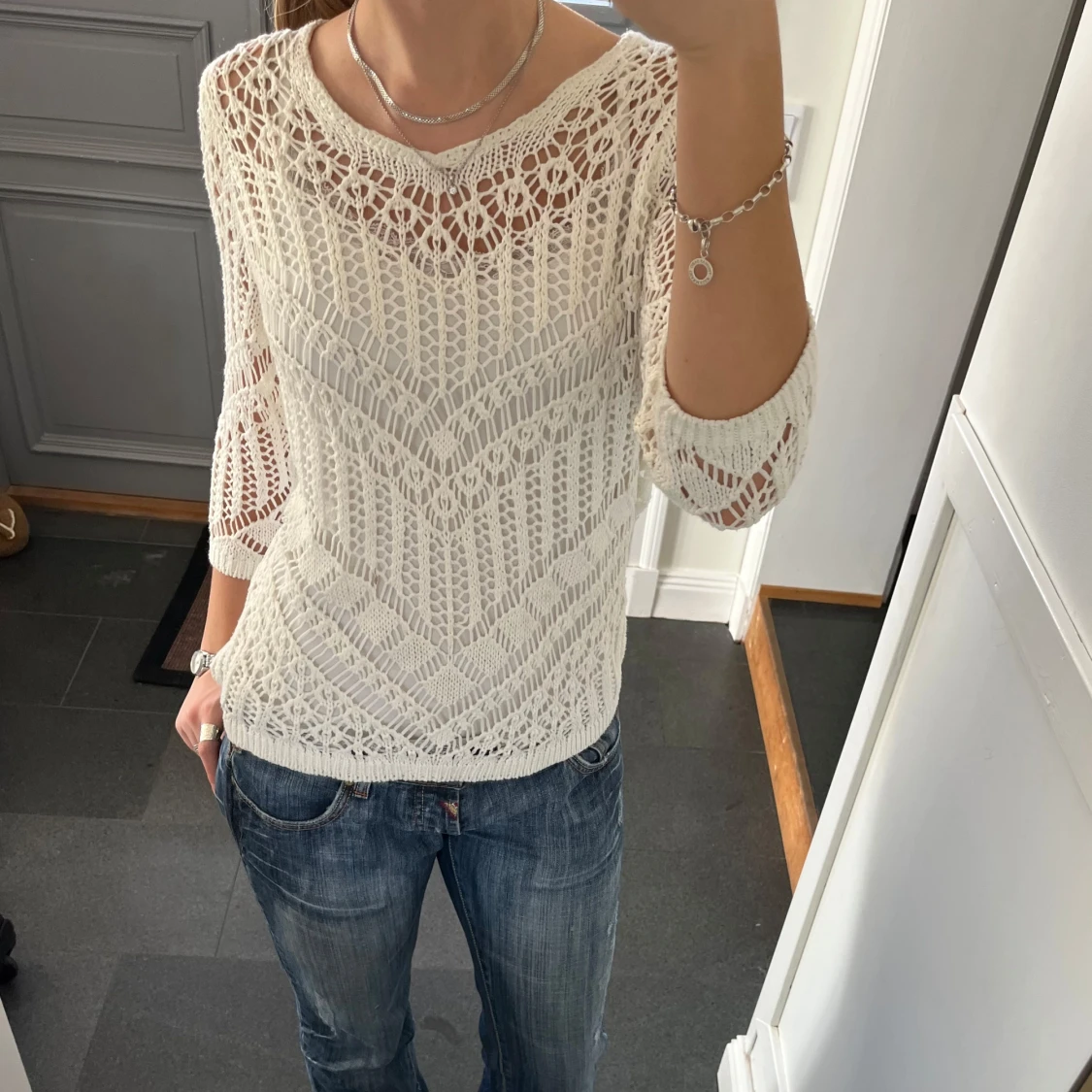 Vit stickad tröja  - 1