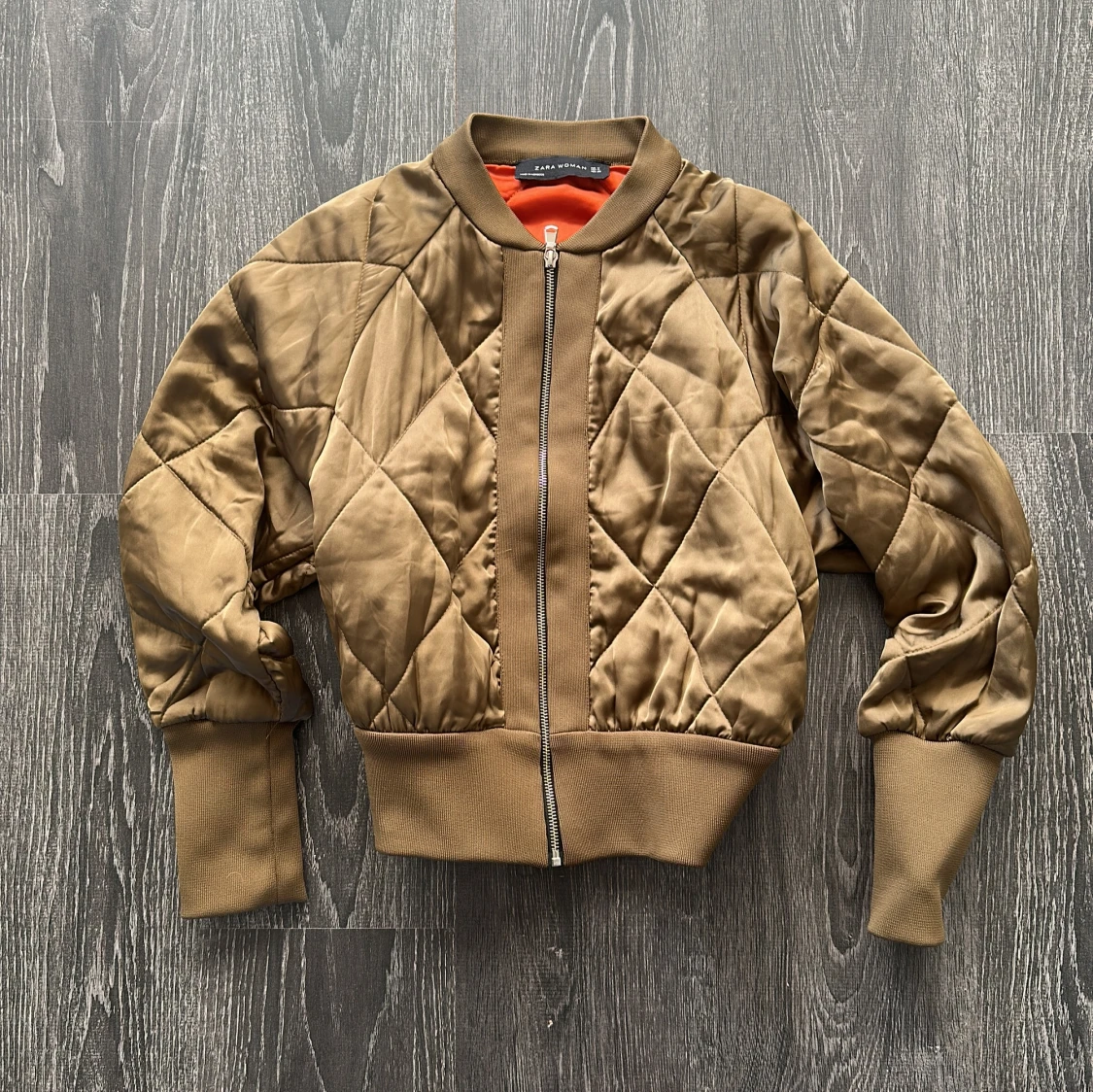 Quiltad bomberjacka från Zara Woman