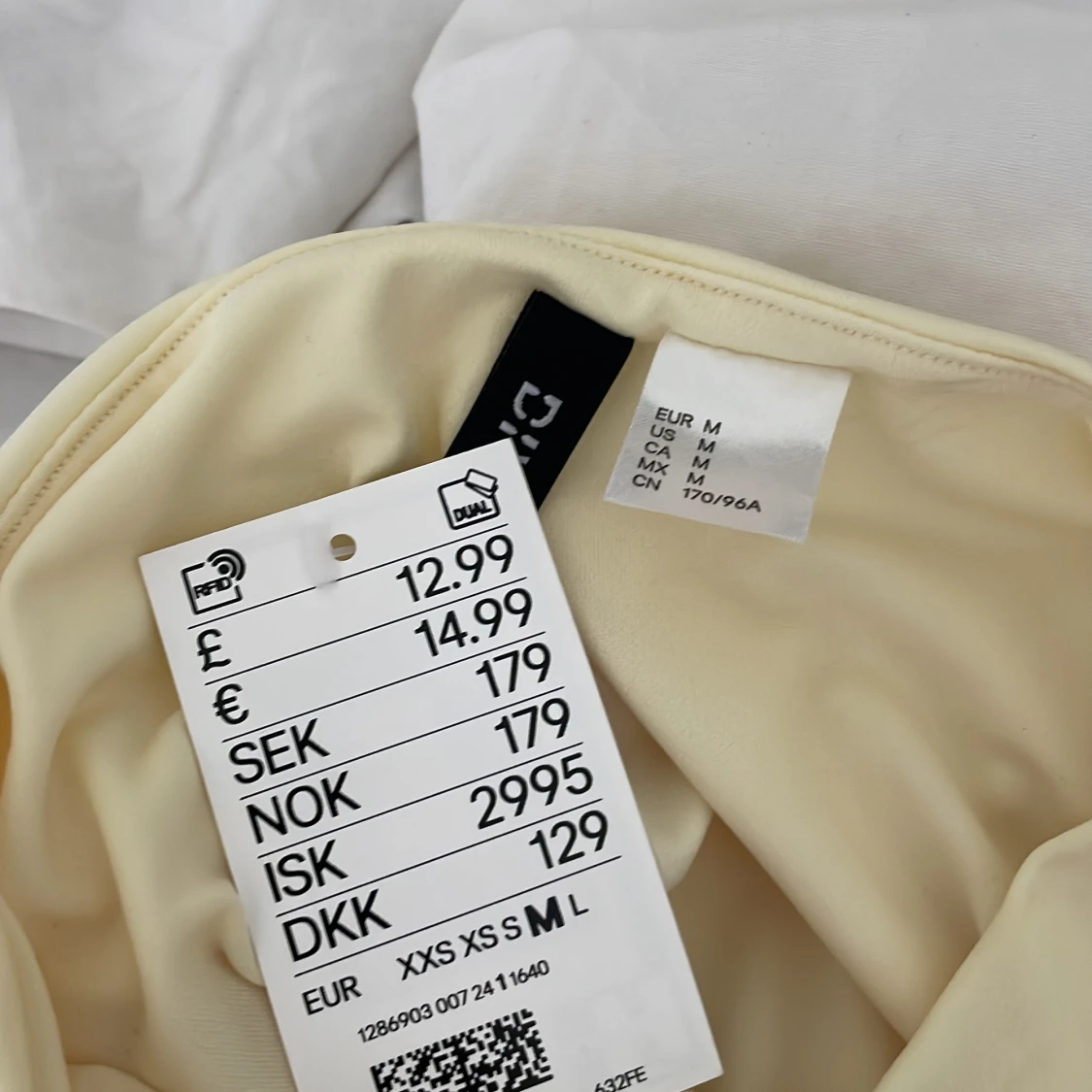 Ljusgul ärmlös topp från H&M - 2