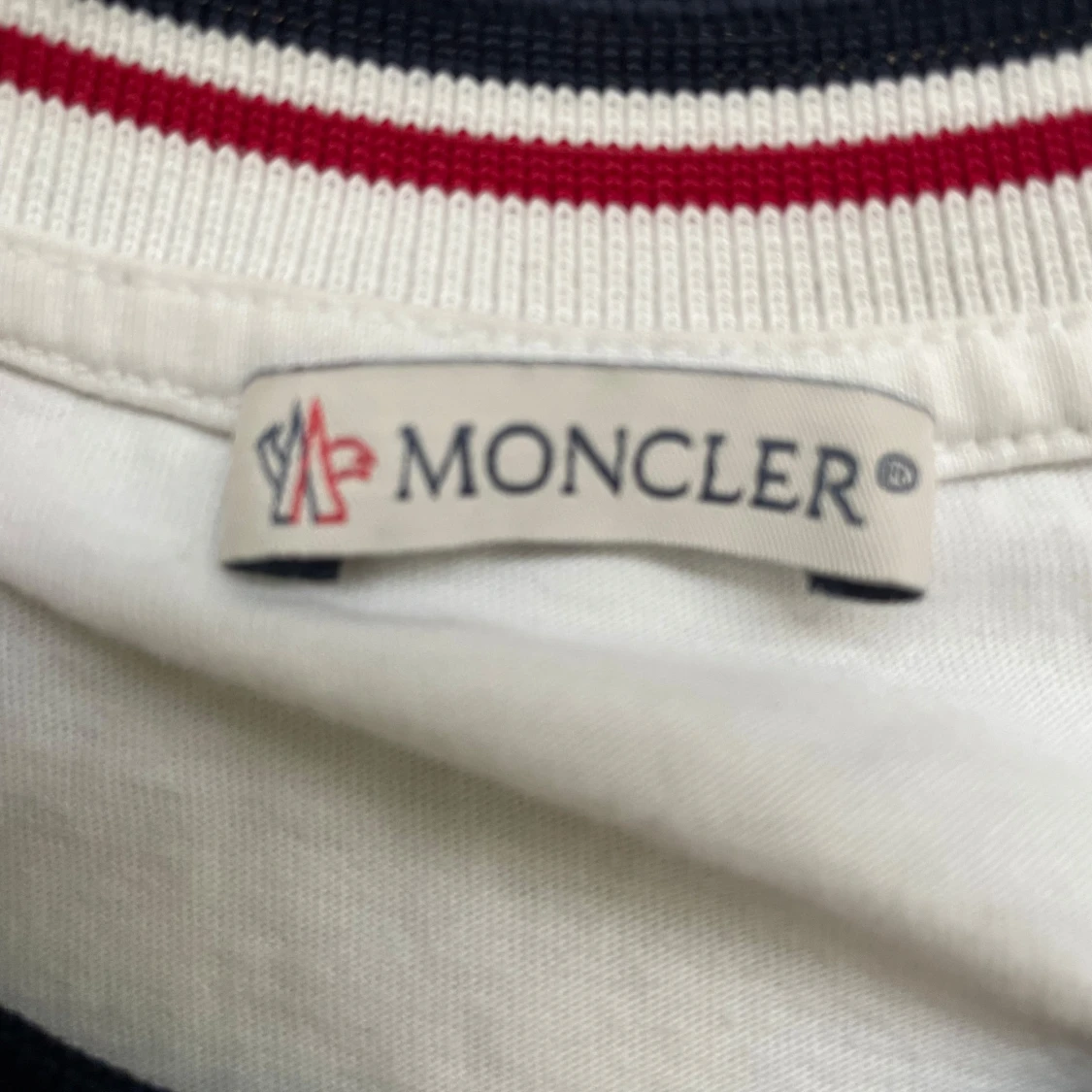 Vit Moncler t-shirt med logga  - 4
