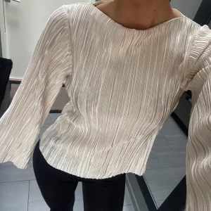 Blus/tröja - Tröja från STOCKH LM STUDIO i storlek S, knappt använd!🥰