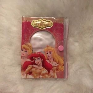 Passport cover - Enligt bilder