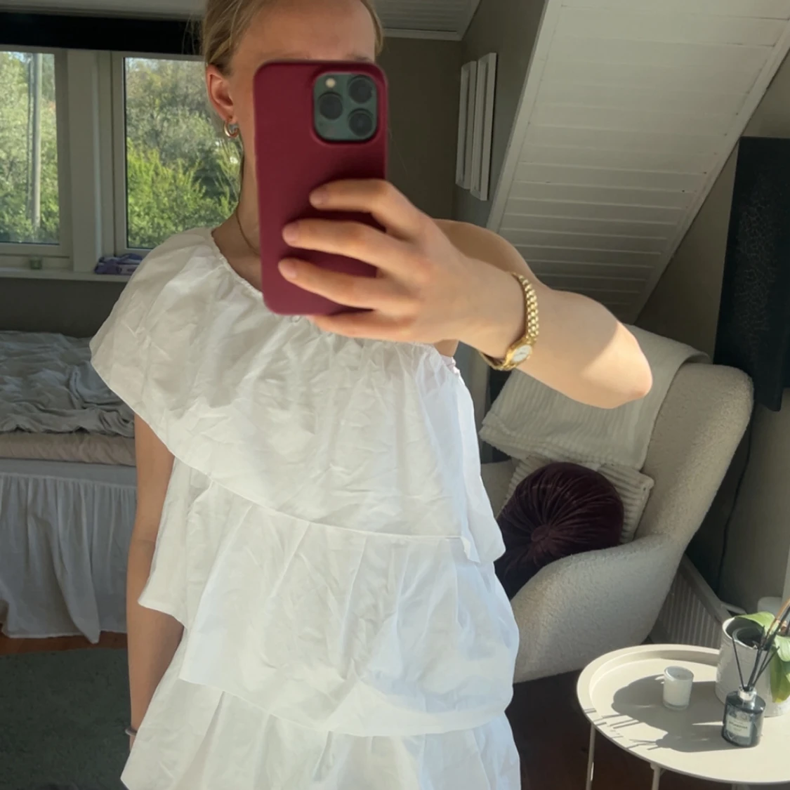 Säljer en vitvolangklänning 🤍 - 1