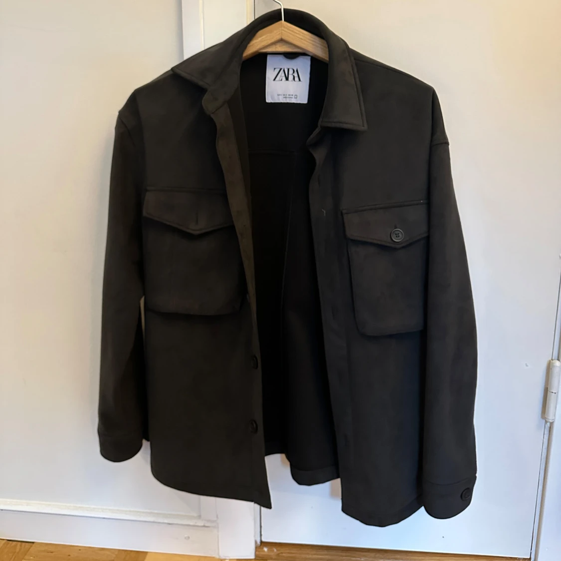 Grön mocka overshirt från Zara