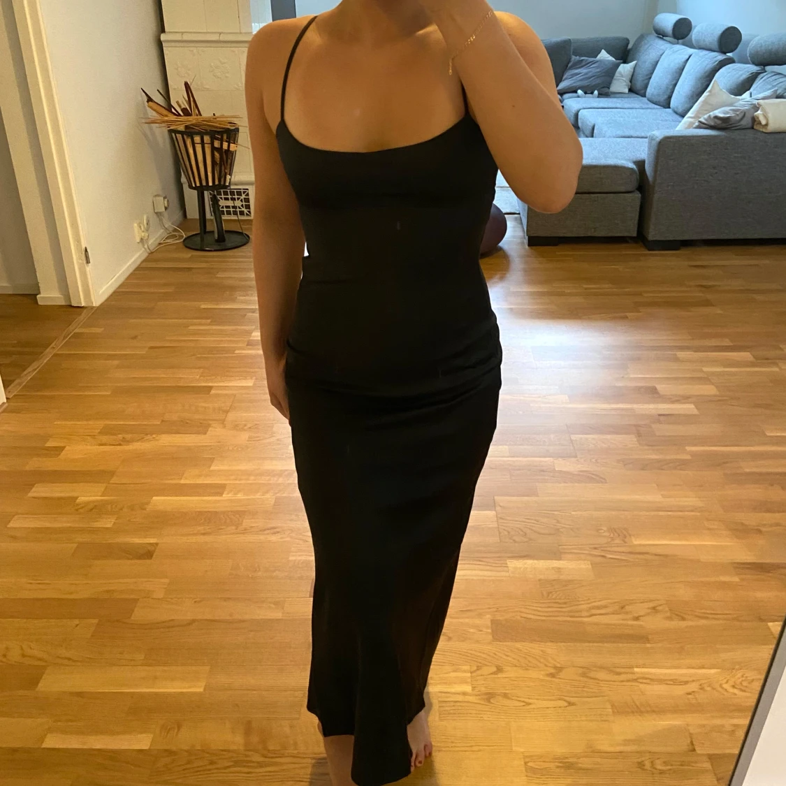 Svart satin klänning