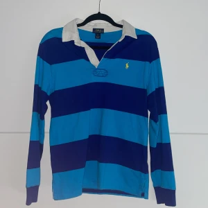 Ralph lauren långärmad piké  - Grish, fräsh och somrig piké från Ralph lauren i bra condition, storlek L passar M
