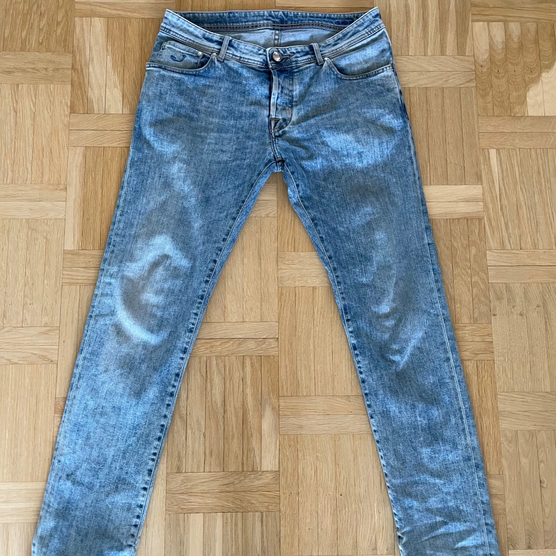 Ljusblå jeansbyxor från Jacob Cohen - 1