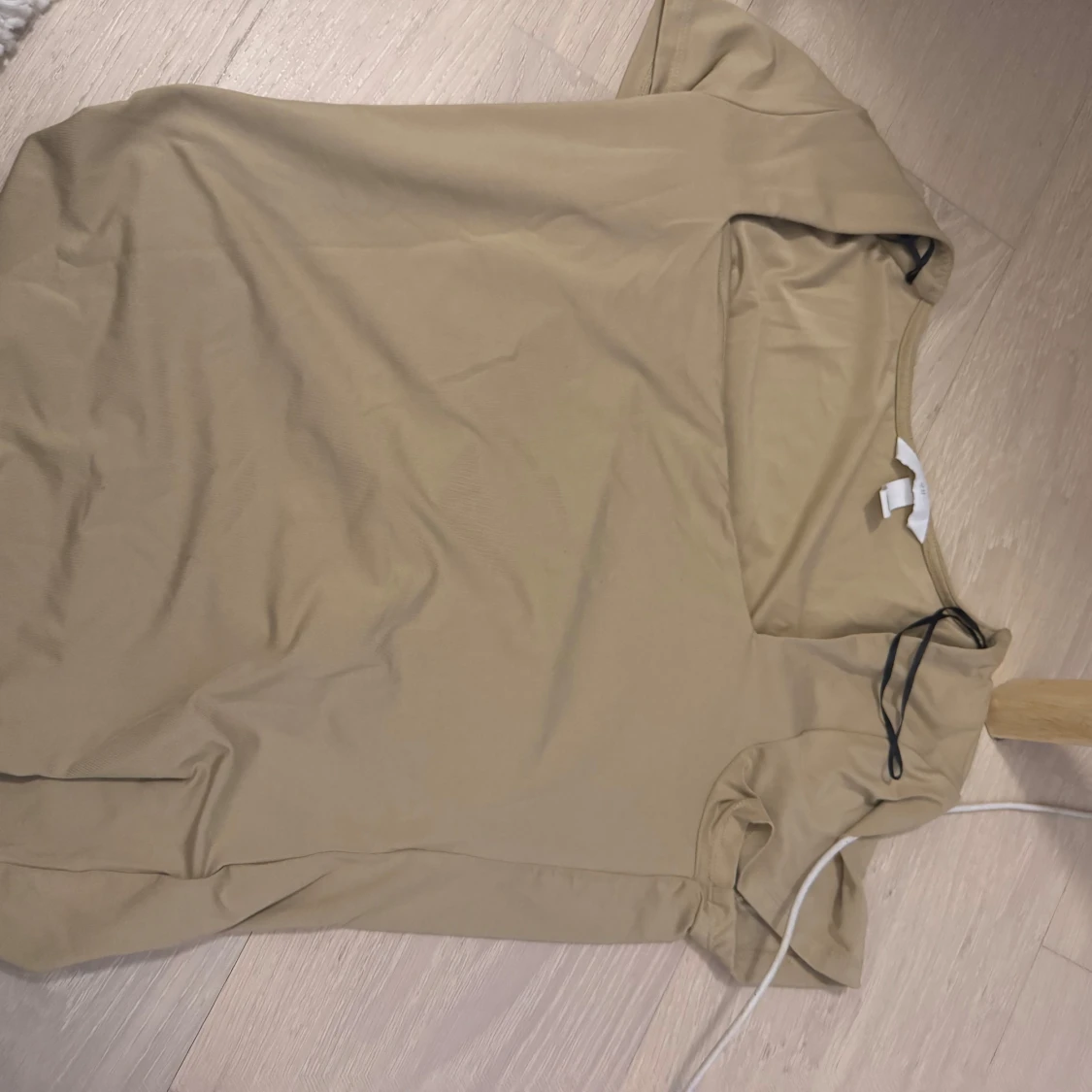 Beige kortärmad blus