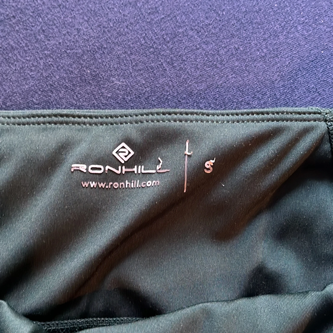 Gröna träningstights shorts från Ronhill - 3