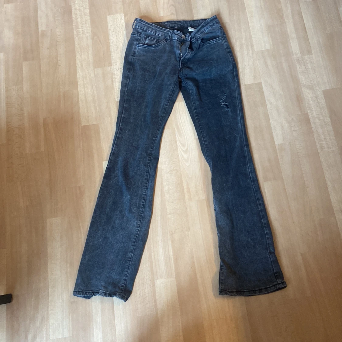 Bootcut lågmidjade jeans - 4