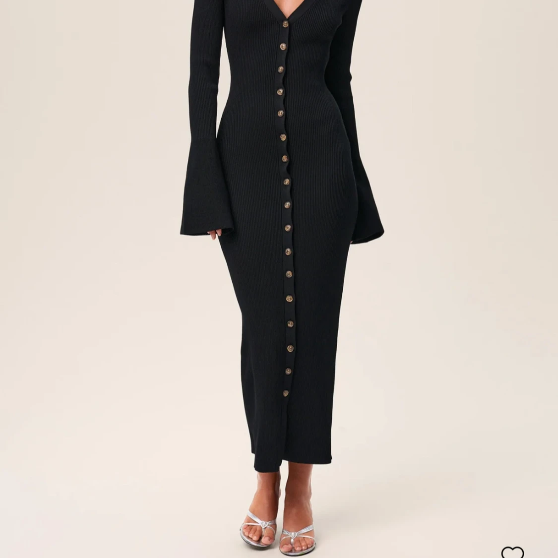 Svart ribbad långklänning från Adoore