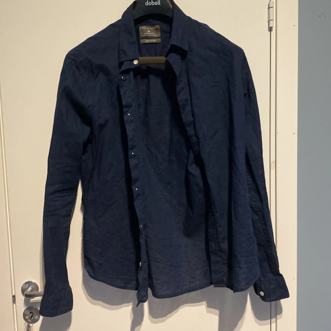 Mörkblå linneskjorta från Primark