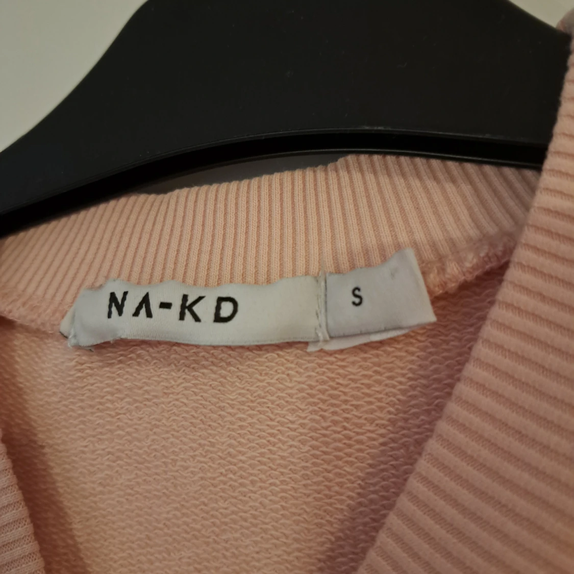 Rosa tröja från NA-KD - 2