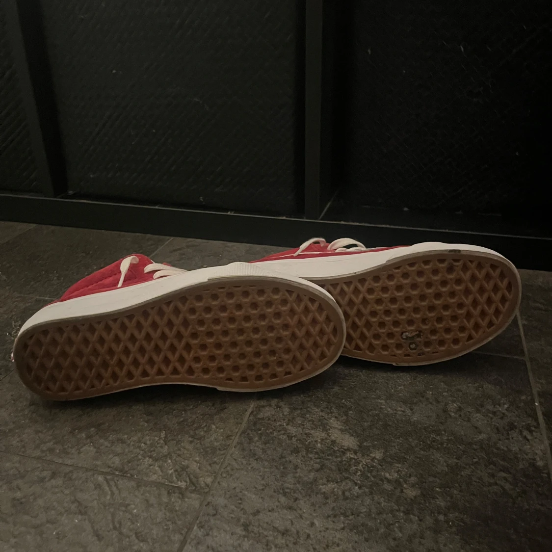 Röda höga vans  - 2