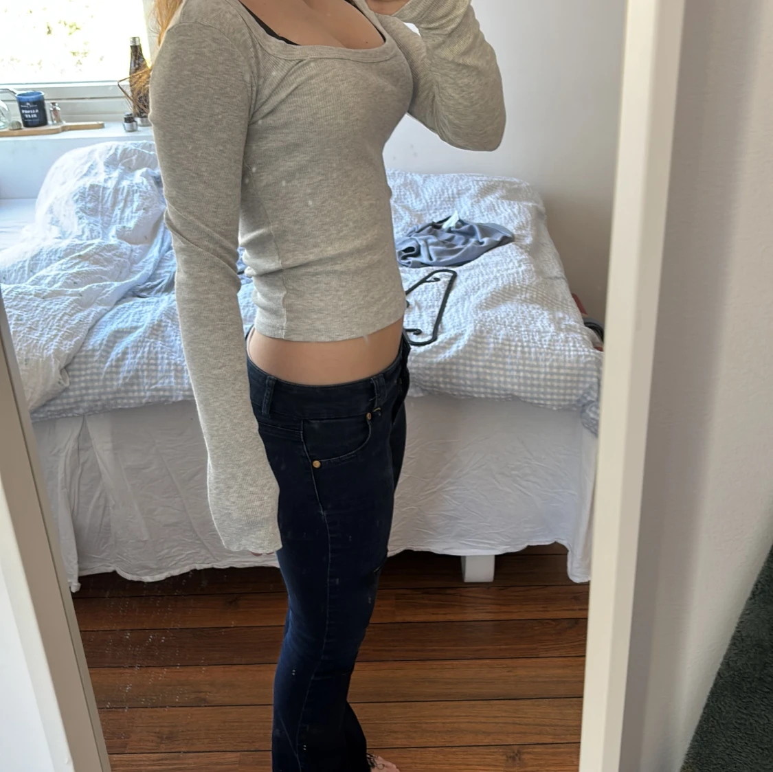 Grå ribbad långärmad topp - 1