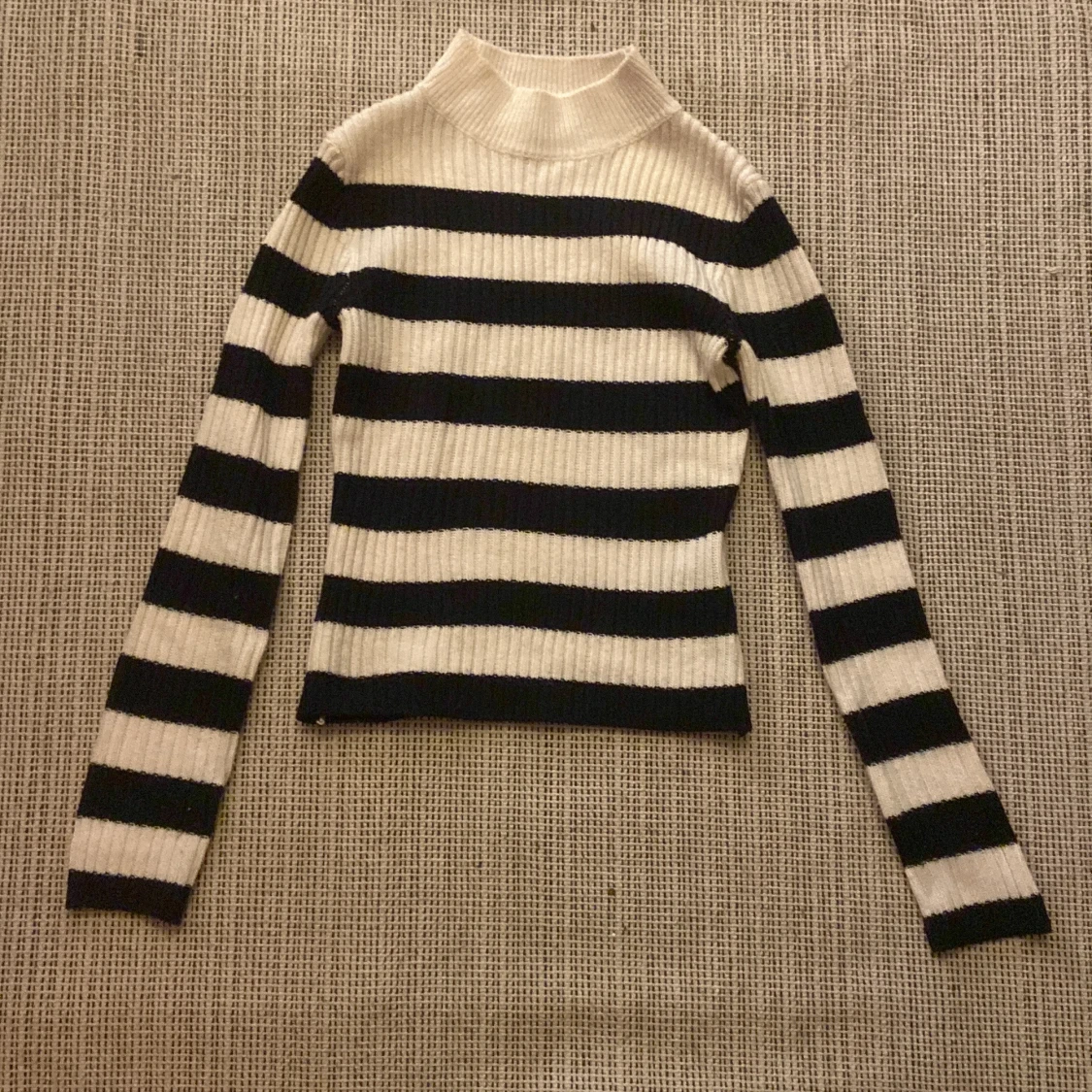 Randig ribbad tröja från H&M Divided