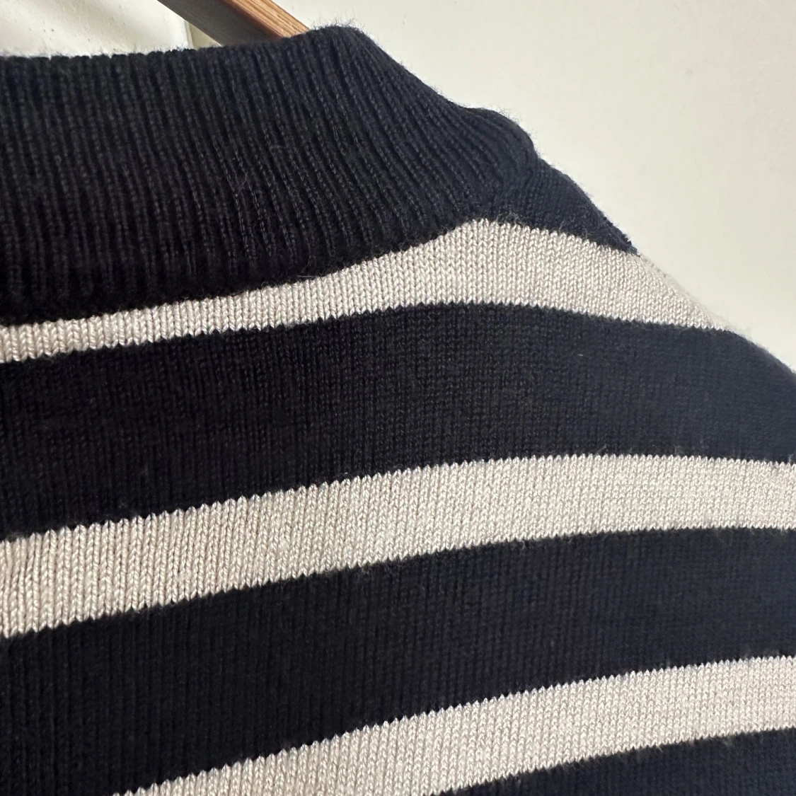 Svartvit randig tröja från Jacqueline de Yong - 2