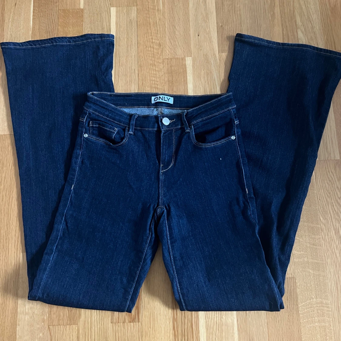 Mörkblå bootcut jeans från ONLY - 2