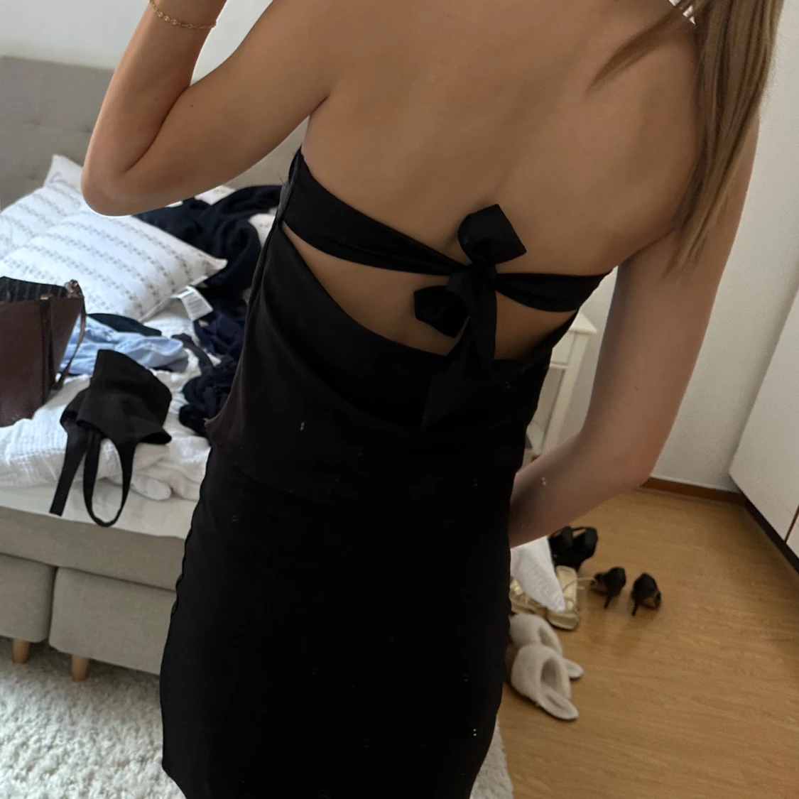 Bandeu med öppen rygg