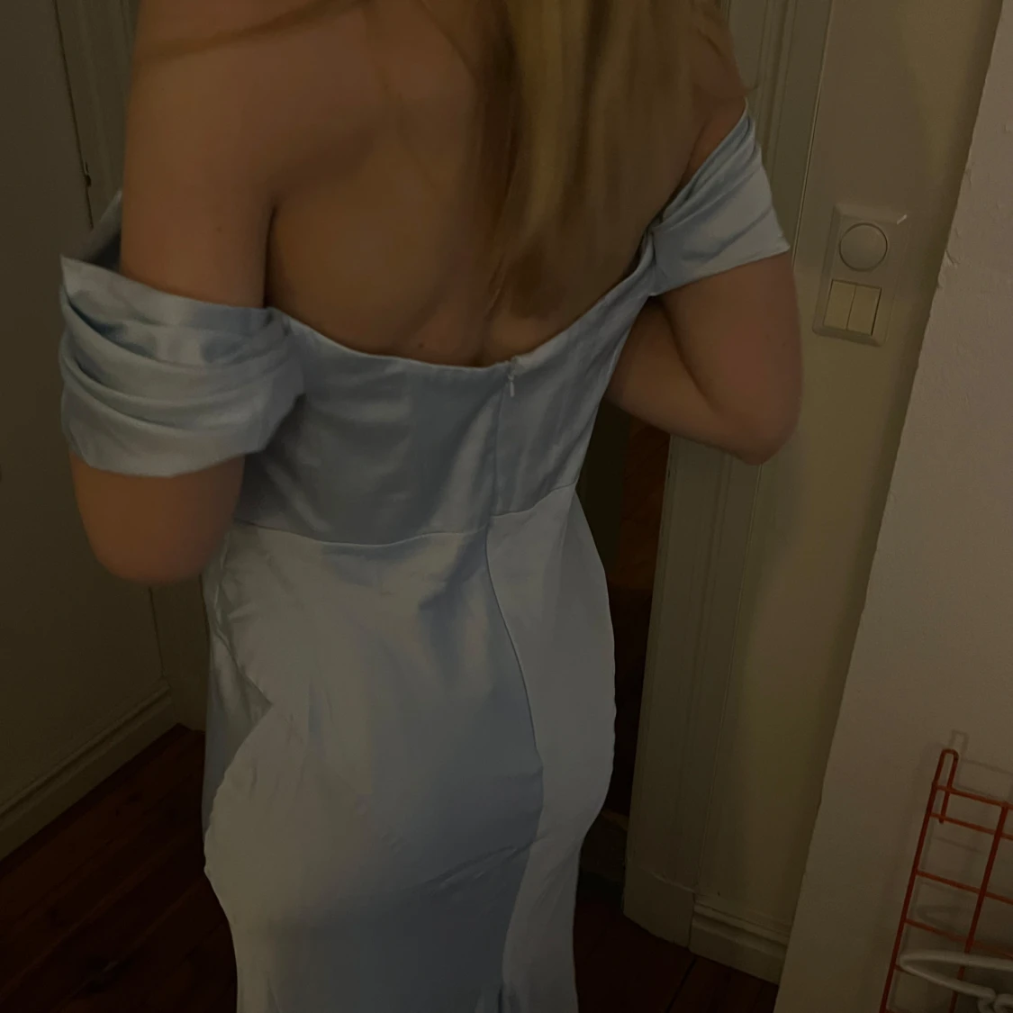 Ljusblå axelbandslös långklänning - 3