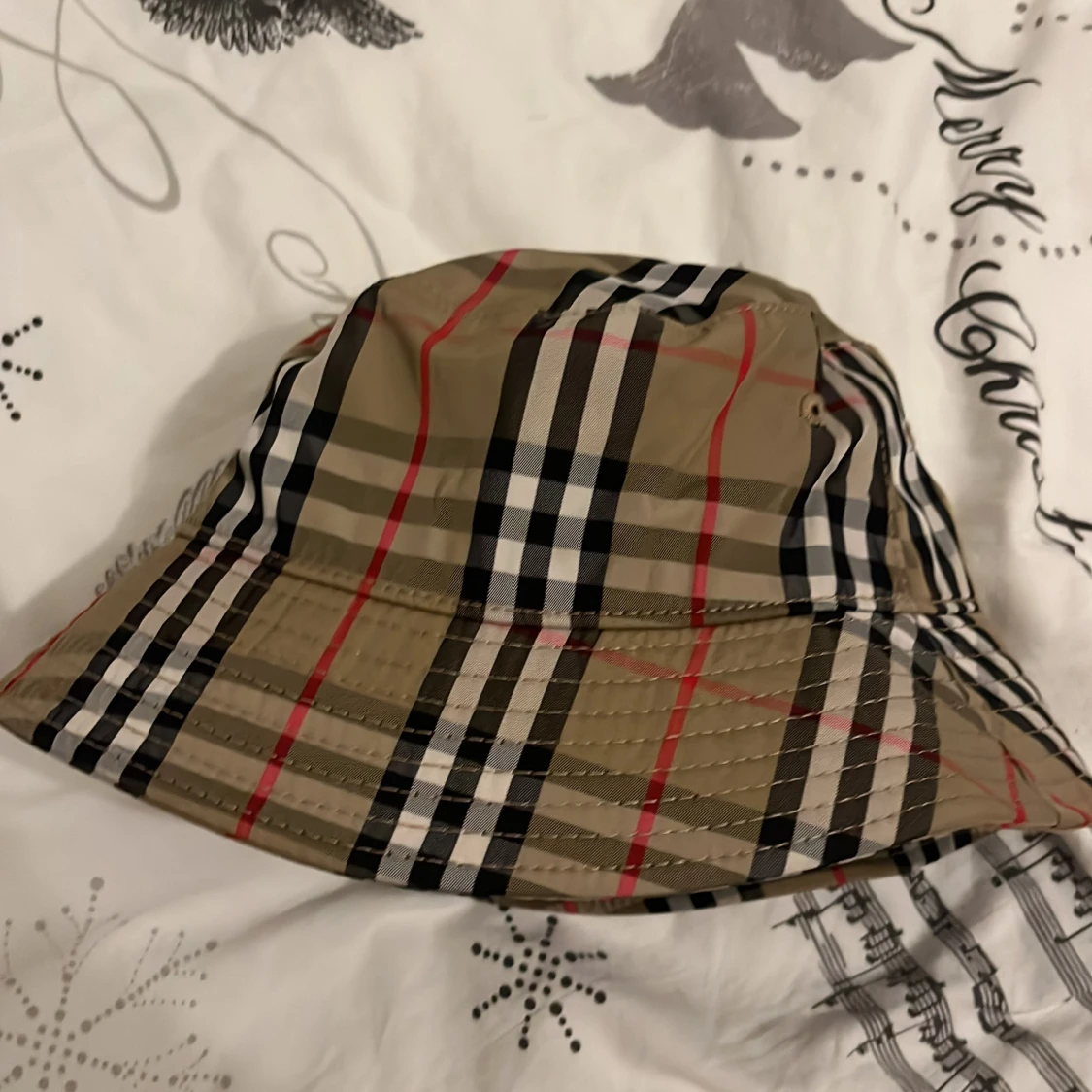 Beige rutig bucket hat Burberry - 2