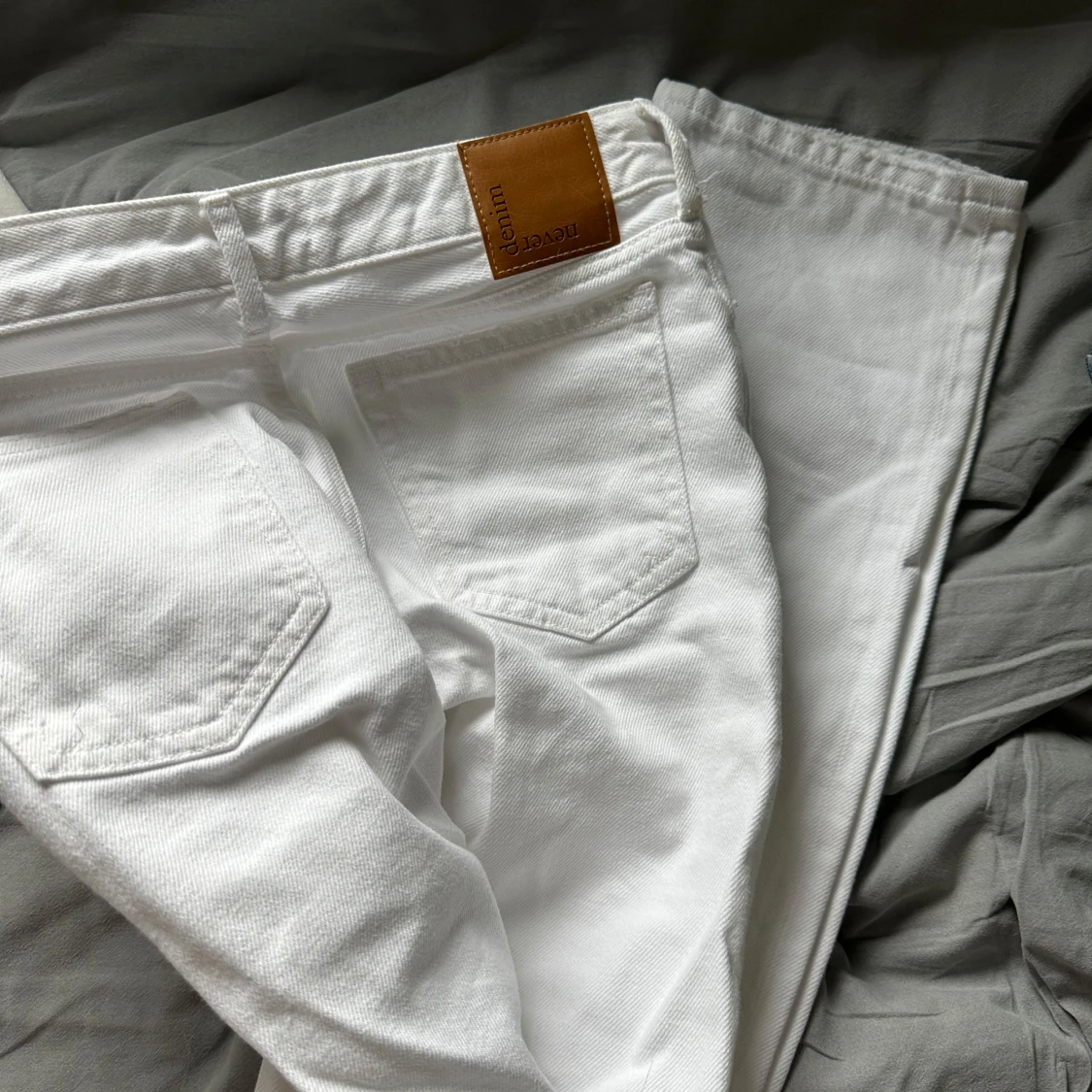 Vita raka lågmidjade jeans - 2