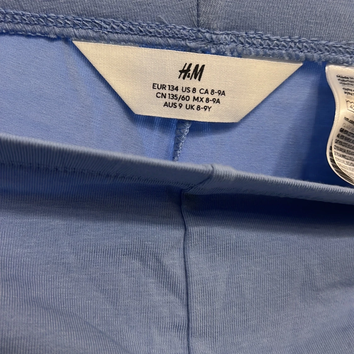 Ljusblå cykelshorts från H&M - 2