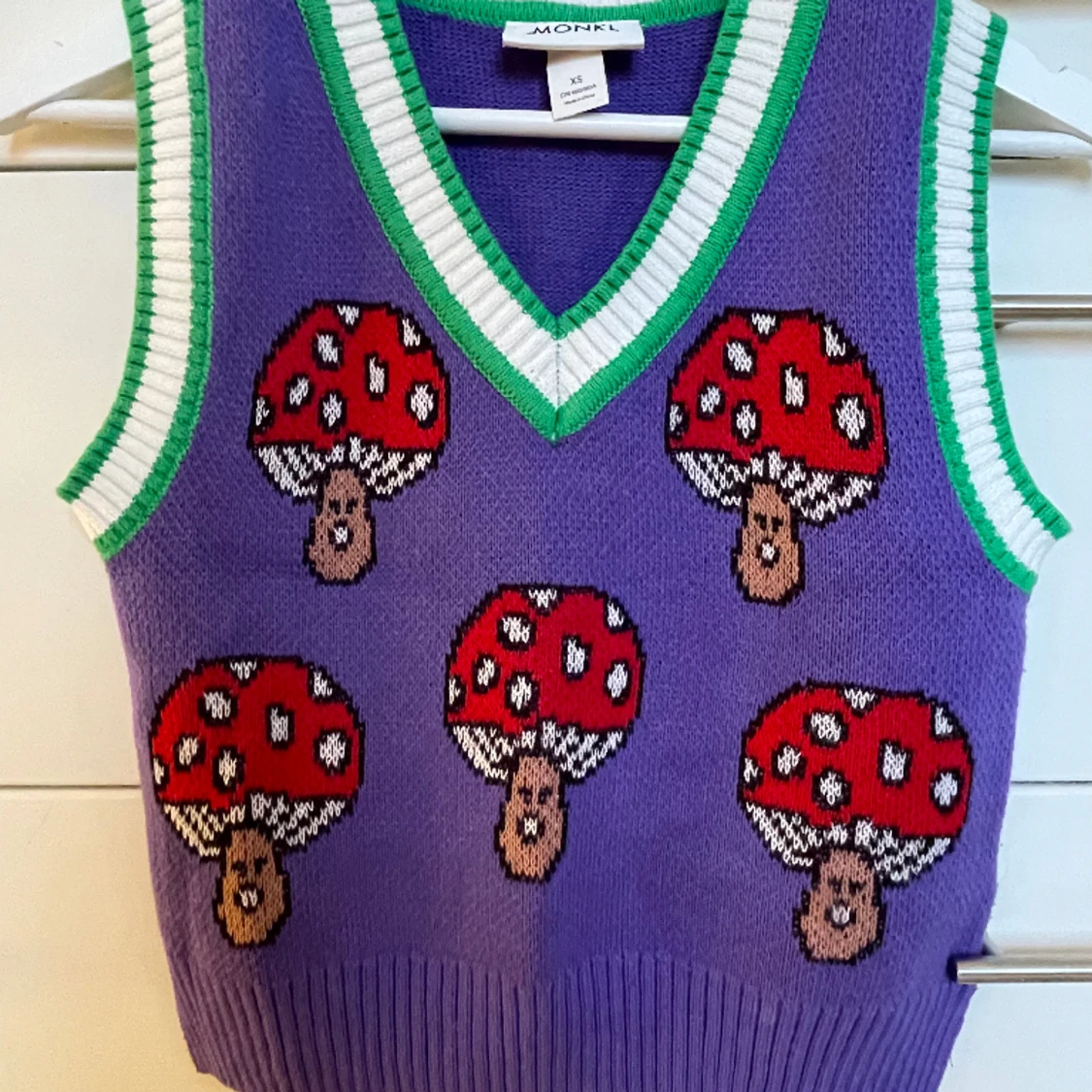 Monki - Slipover storlek XS