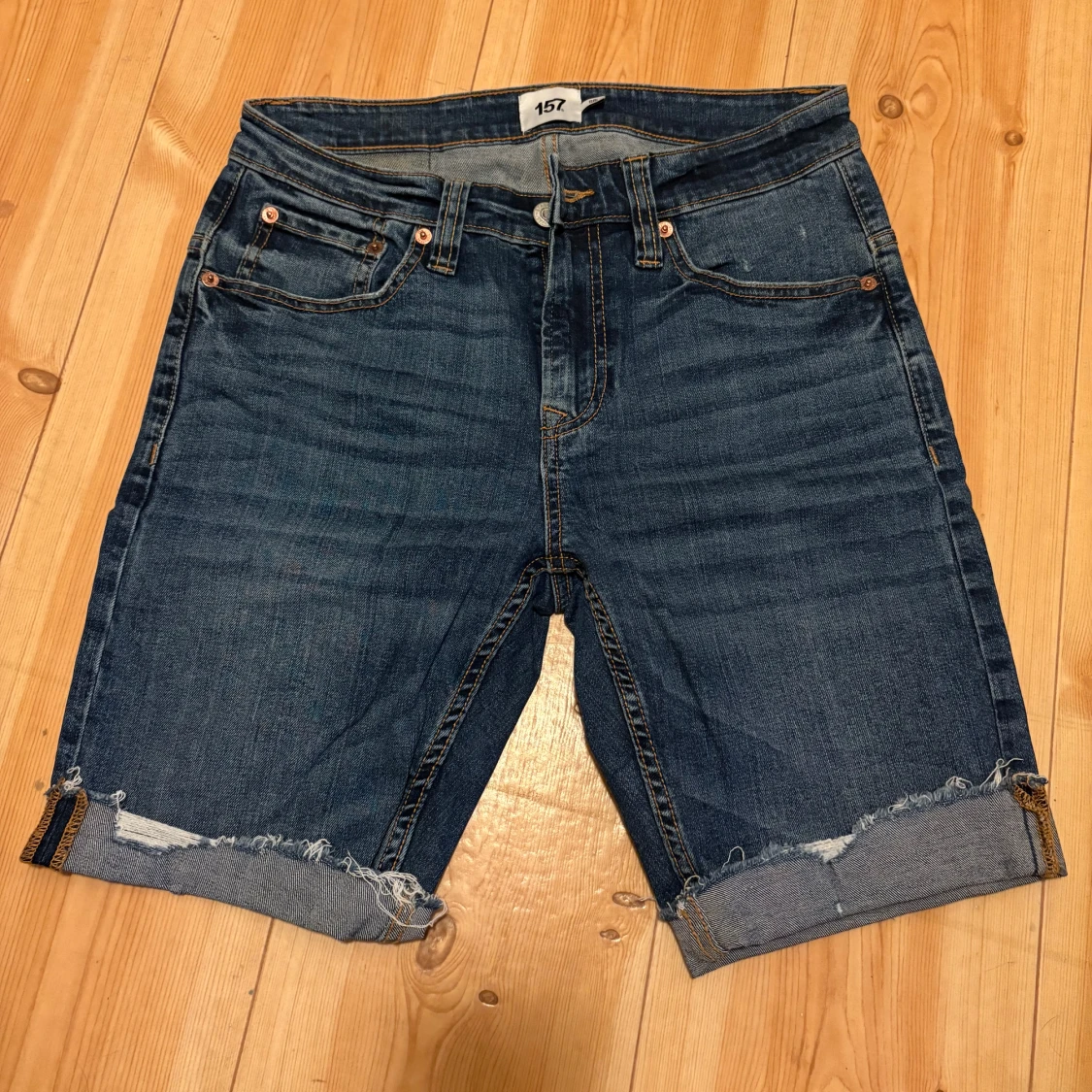 Blå jeansshorts från 157