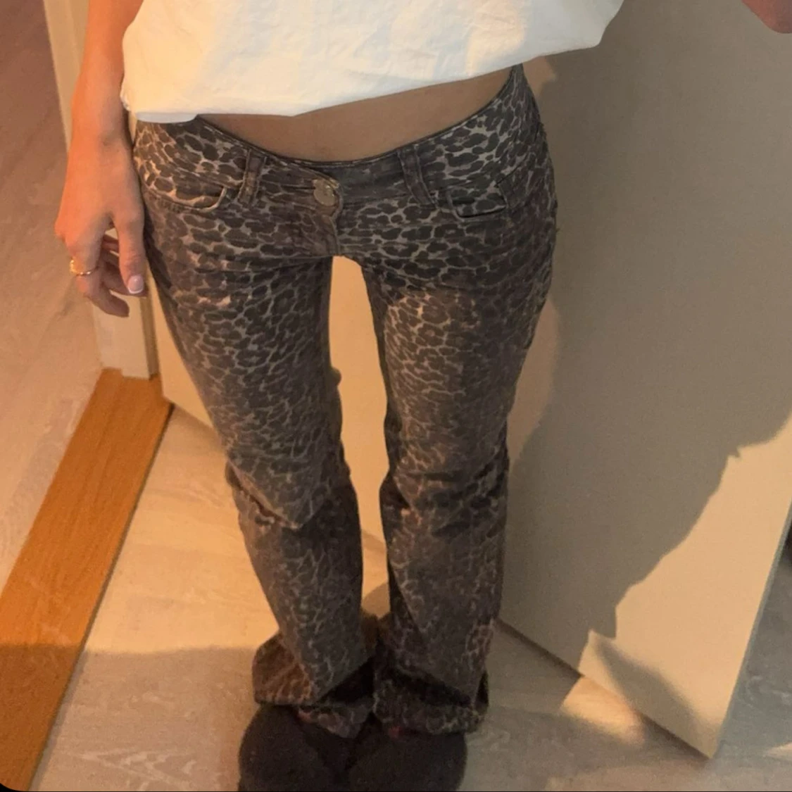 Lågmidjade bootcut jeans