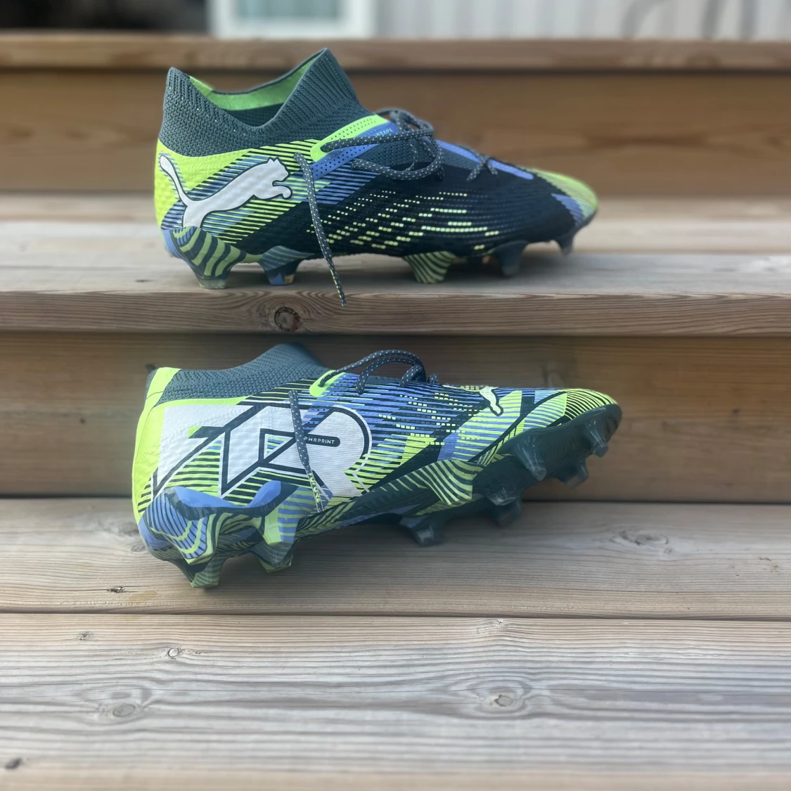 Puma fotbollsskor blå/gul mönster - 2