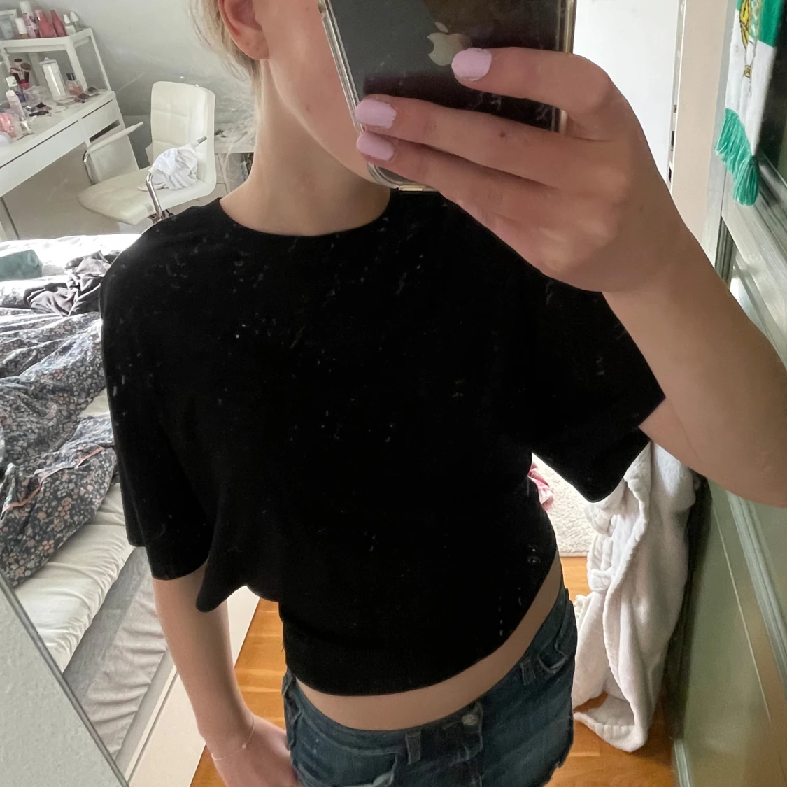 Svart blus med kort ärm